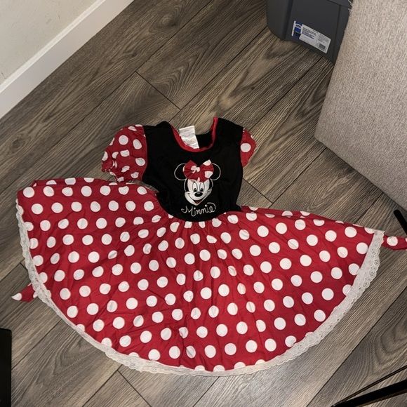 Walt Disney Studios Kids Minnie Mouse Dress, medium Kids, Like New Condition - Picture 3 of 11